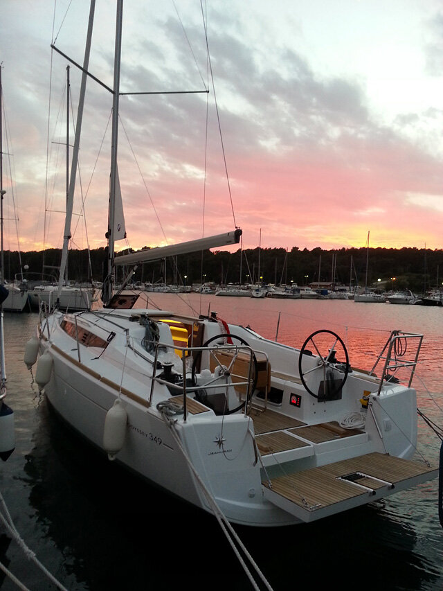 Sun Odyssey 349 - 2 cab. Glasswing